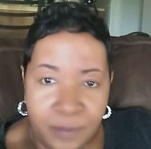 Meet your Posher, Tonia